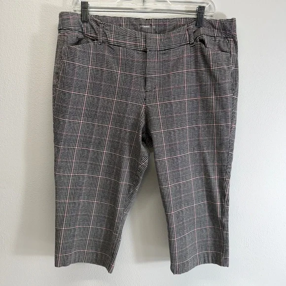 Old Navy Women's Plaid High-rise Pixie Tailored to Bermuda Knee Shorts Size 16 - Picture 1 of 9